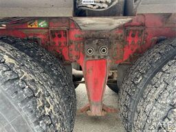 Volvo FH16 tridem hook loader with Joab hook with articu