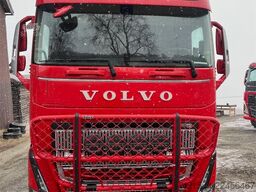 Volvo FH700 Tridem hooklift truck – crane hydraulics – 3