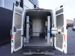 VW Crafter 2.0 TDI 140PK L3H3 EURO 6 - Airco - Nav...