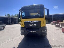 MAN TGS 33.520