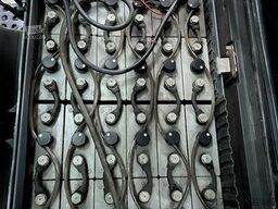 Toyota 8FBET15 / Triplex: 4.30m / nur 1.187h! / SS