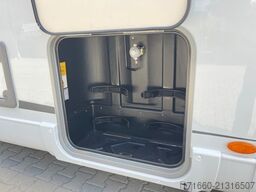 BÜRSTNER Lyseo TD 727 G