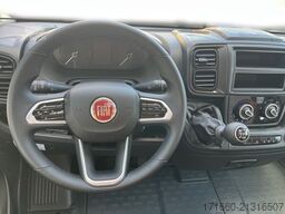 BÜRSTNER Lyseo TD 727 G