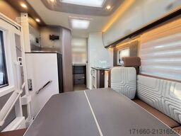 BÜRSTNER Lyseo TD 727 G