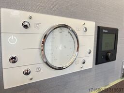 BÜRSTNER Lyseo TD 727 G