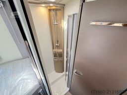 BÜRSTNER Lyseo TD 727 G