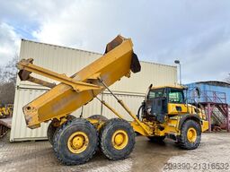 BELL B25E / 2019 BJ / 6.717 H / Heckklappe