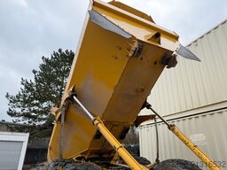 BELL B25E / 2019 BJ / 6.717 H / Heckklappe