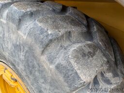 BELL B25E / 2019 BJ / 6.717 H / Heckklappe