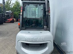Nissan YG1D2A300