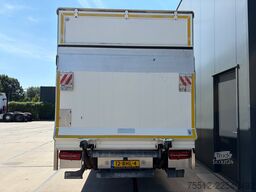 MAN TGL 12.220 / Tail Lift / Euro 6 / NL Truck