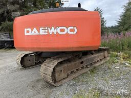 Daewoo SL220LC-V Excavator with Tooth Bucket
