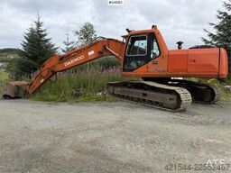 Daewoo SL220LC-V Excavator with Tooth Bucket