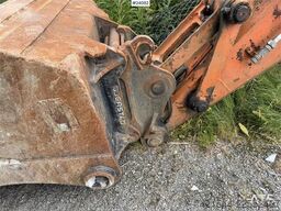 Daewoo SL220LC-V Excavator with Tooth Bucket