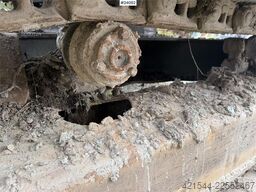 Daewoo SL220LC-V Excavator with Tooth Bucket