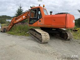 Daewoo SL220LC-V Excavator with Tooth Bucket
