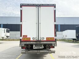 Schmitz Cargobull Tiefkühler Multitemp Ladebordwand