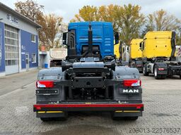 MAN TGS 26.400 6x6 BB Abrollkipper HIAB Optima 20S56