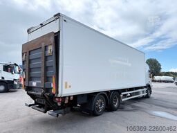 VOLVO FM 330 6x2*4 Side opening 8.7 m