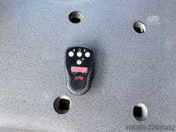 VOLVO FM 330 6x2*4 Side opening 8.7 m