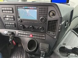 MERCEDES-BENZ Antos 1845LS + HMF 2620 Kran