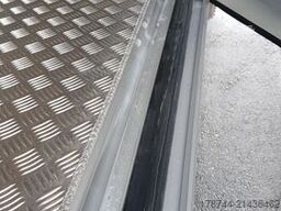  Ekeri 3-Achs-Kofferfaltwandauflieger EXIII