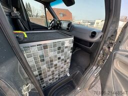 MERCEDES-BENZ Sprinter III Kasten 319 CDI RWD L4