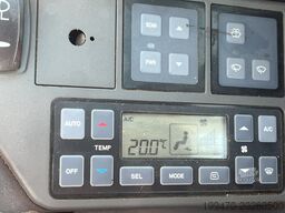 Doosan DX140LCR-5 with PowerTilt OQ65 quickcoupler (without bucket)