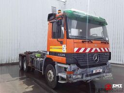 Mercedes-Benz Actros 3335 6x4 manual