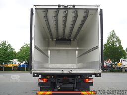 SCANIA R450 6×2 / 5-row hook refrigeration