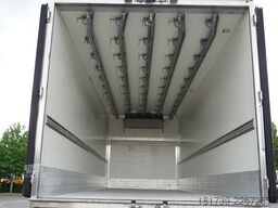 SCANIA R450 6×2 / 5-row hook refrigeration