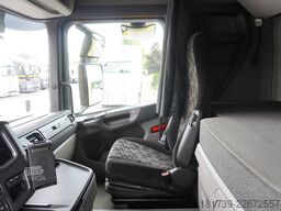 SCANIA R450 6×2 / 5-row hook refrigeration