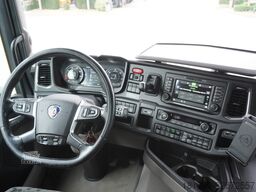 SCANIA R450 6×2 / 5-row hook refrigeration