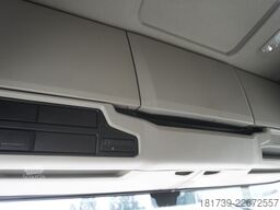 SCANIA R450 6×2 / 5-row hook refrigeration