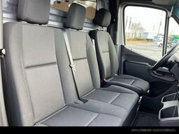 MERCEDES-BENZ Sprinter 317 CDI AUTOMATIK+AHK2.8t+DISTRONIC+LED