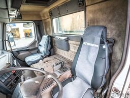 RENAULT KERAX 385 // CITERNE ASPIRATRICE