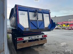 Langendorf 3 axle asphalt semi w/ Hydraulic canopy