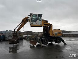 Liebherr A316 Litronic with sorting claw