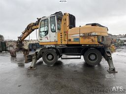 Liebherr A316 Litronic with sorting claw