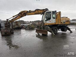 Liebherr A316 Litronic with sorting claw
