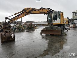 Liebherr A316 Litronic with sorting claw