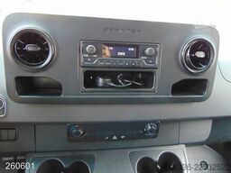 MERCEDES-BENZ eSprinter 312 Kamera-Regalsystem
