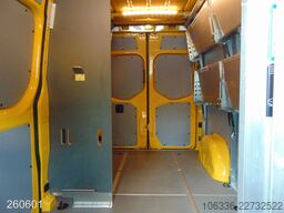 MERCEDES-BENZ eSprinter 312 Kamera-Regalsystem
