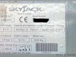 Skyjack SJ6832RT 4x4 Diesel, neuer Motor!!!