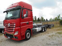 Mercedes-Benz Actros 2500