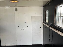 Iveco ML 75 Horsetruck 4 boxes