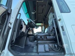 MAN TGX 28.500 6x2 XXL CAB / INTARDER / DOUBLE BOGIE