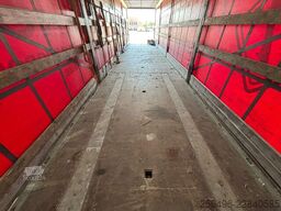 Schmitz Cargobull SCB S3T SLIDING ROOF / 1&3 AXLE LIFT