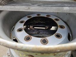 UNKNOWN 11.75 / 22.5 TRAILER RIM  STEEL  FOR DRUM BRAKES