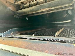 New Holland CR 980 mit Smart Steer Lenksystem, Schneidwerk opt